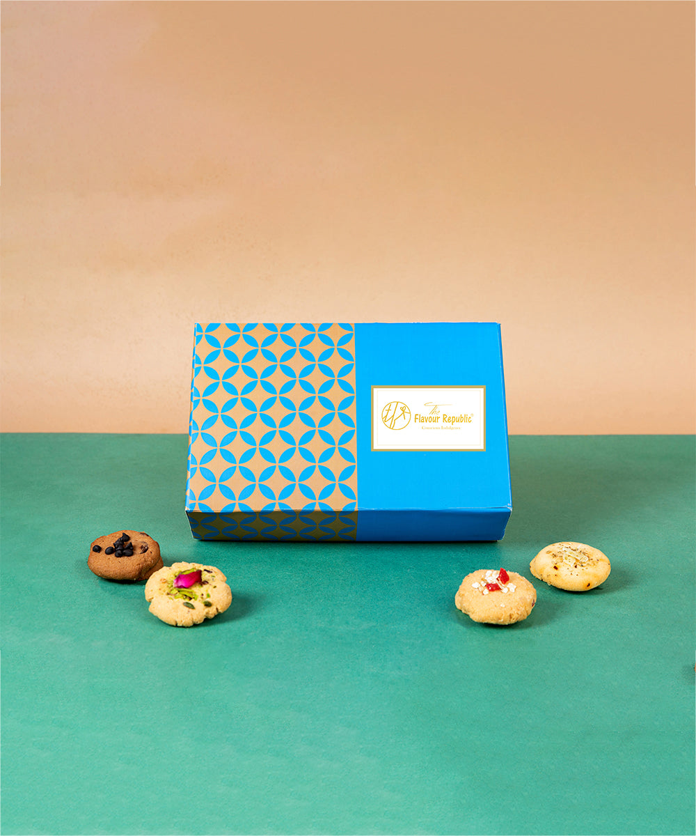 Assorted Cookies Hamper 24 Pcs