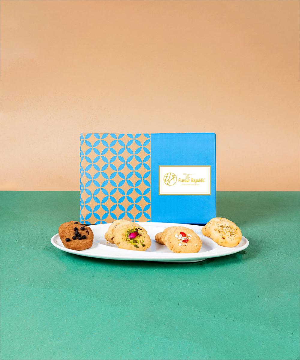 Assorted Cookies Hamper 24 Pcs